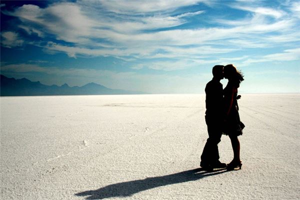 鞠倩偉的姓名打分結果_鞠倩偉五行分析