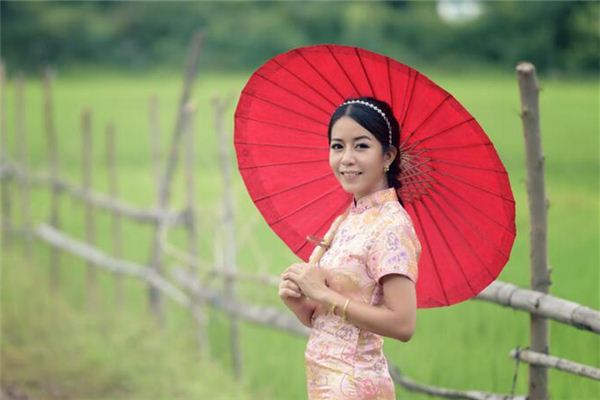 戚喜冰的姓名打分結果_戚喜冰五行分析