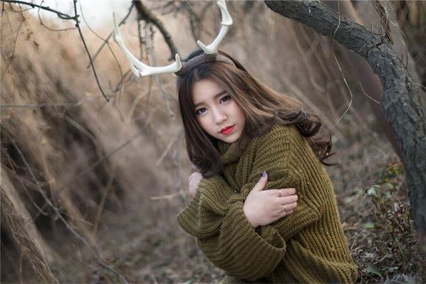 八字取名:吳梅雪