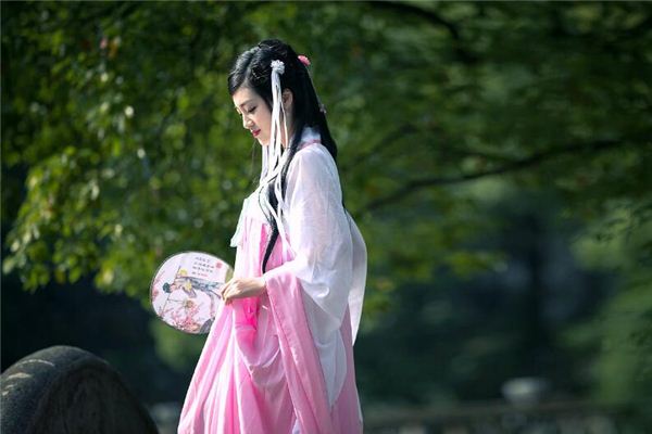 五行分析_周心香