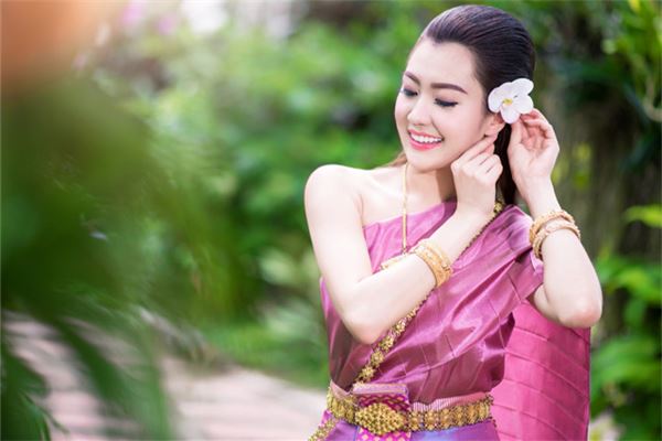 專業(yè)取名軟件_qq炫舞情侶名字  第1張